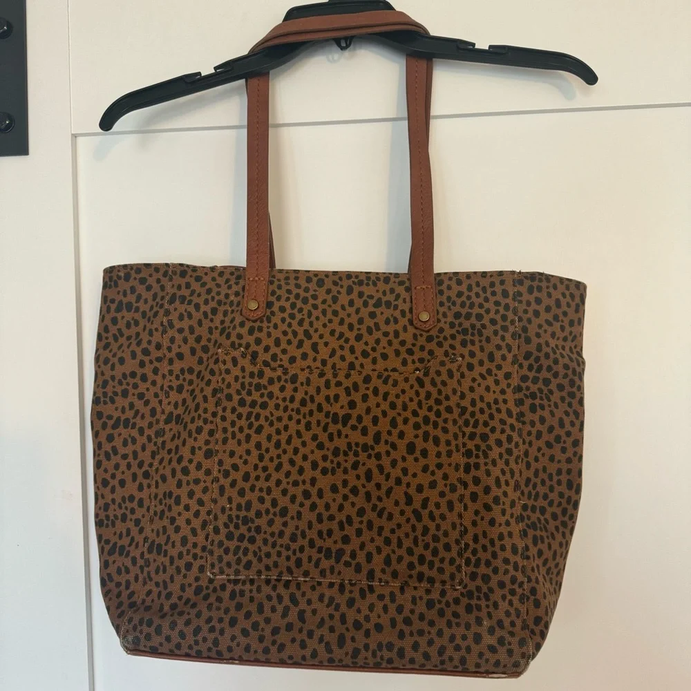 Universal Thread brown cheetah print canvas tote bag
